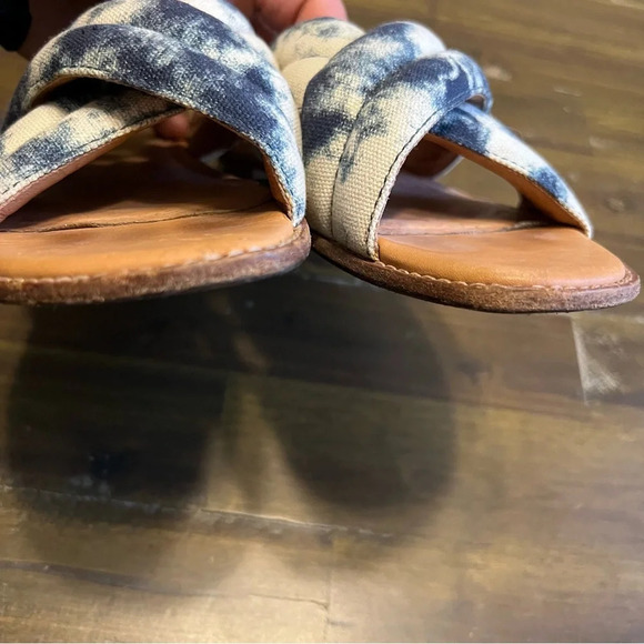 Madewell Puffy-Strap Sandals In Tie Dye Print Canvas - Picture 6 of 10